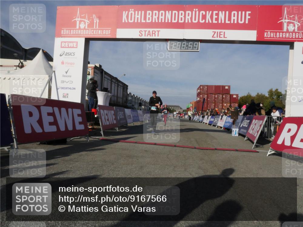 03.10.2025 - Köhlbrandbrückenlauf Matties Gatica Varas http://msf.ph/oto/9167566 03.10.2025 10:09:01 Ziel 1200, 1364, 1367, 1670, 2805, 3280, 3380 meine-sportfotos.de
