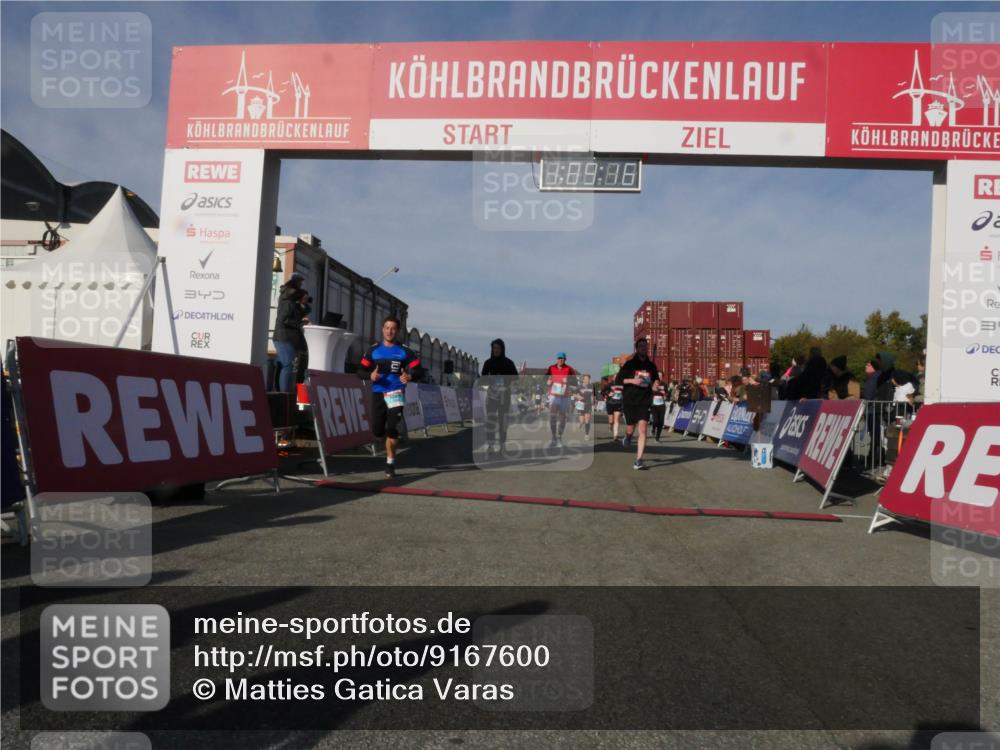 03.10.2025 - Köhlbrandbrückenlauf Matties Gatica Varas http://msf.ph/oto/9167600 03.10.2025 10:09:17 Ziel 1163, 1369, 1391, 1419, 1478, 1507, 1600, 1673, 1902, 2450, 2677, 3006, 3010, 3672, 3743 meine-sportfotos.de