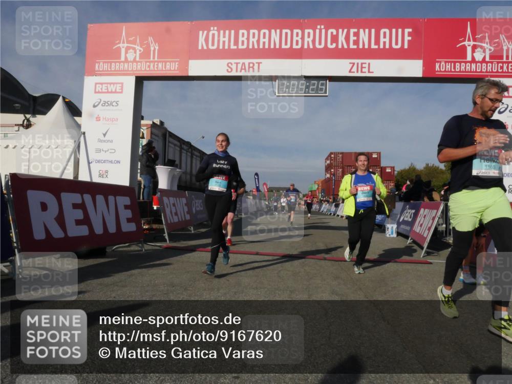 03.10.2025 - Köhlbrandbrückenlauf Matties Gatica Varas http://msf.ph/oto/9167620 03.10.2025 10:09:27 Ziel 1201, 1250, 1369, 1464, 1558, 1600, 1742, 1805, 1818, 1901, 3387, 3641 meine-sportfotos.de