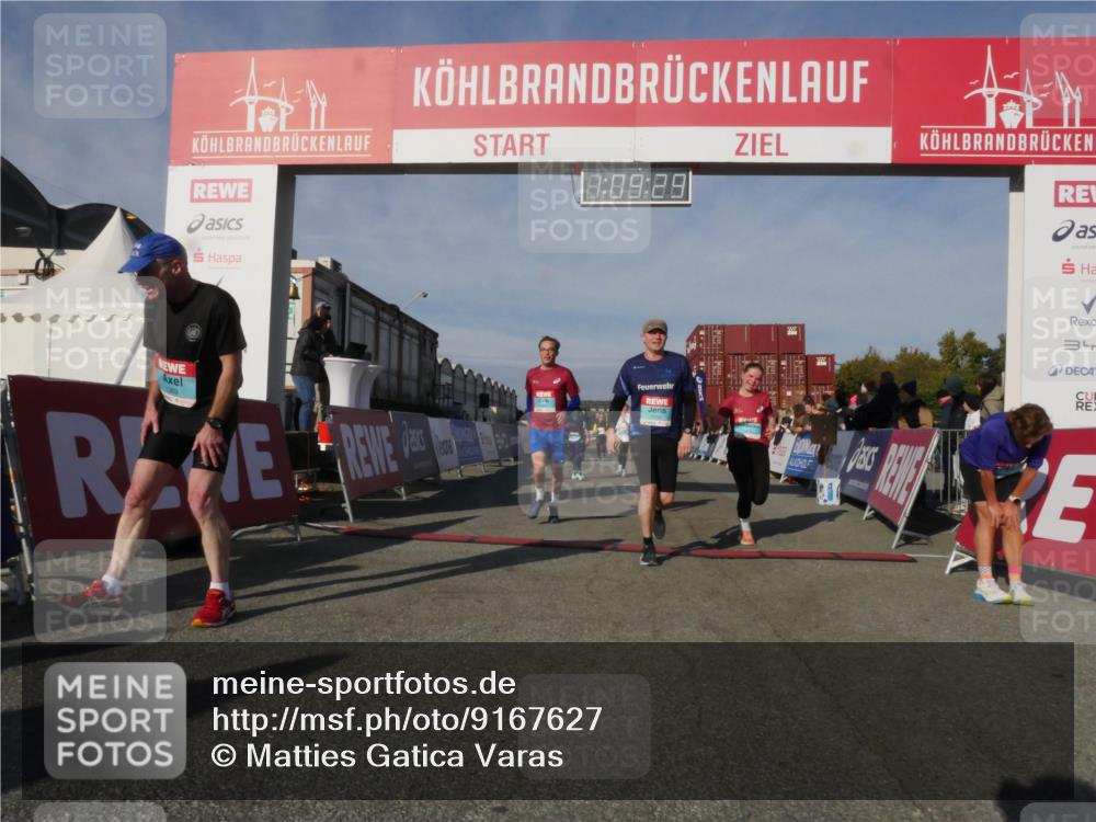 03.10.2025 - Köhlbrandbrückenlauf Matties Gatica Varas http://msf.ph/oto/9167627 03.10.2025 10:09:31 Ziel 1201, 1464, 1558, 1742, 1805, 1818, 1901, 3387, 3641 meine-sportfotos.de