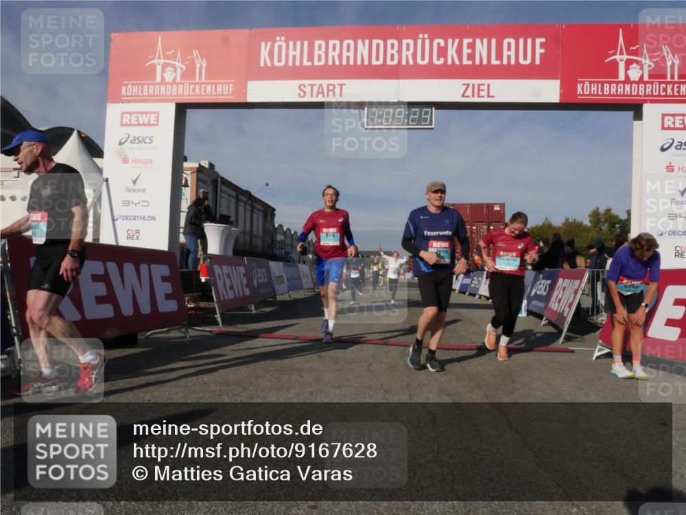 03.10.2025 - Köhlbrandbrückenlauf Matties Gatica Varas http://msf.ph/oto/9167628 03.10.2025 10:09:31 Ziel 1201, 1464, 1558, 1742, 1805, 1818, 1901, 3387, 3641 meine-sportfotos.de