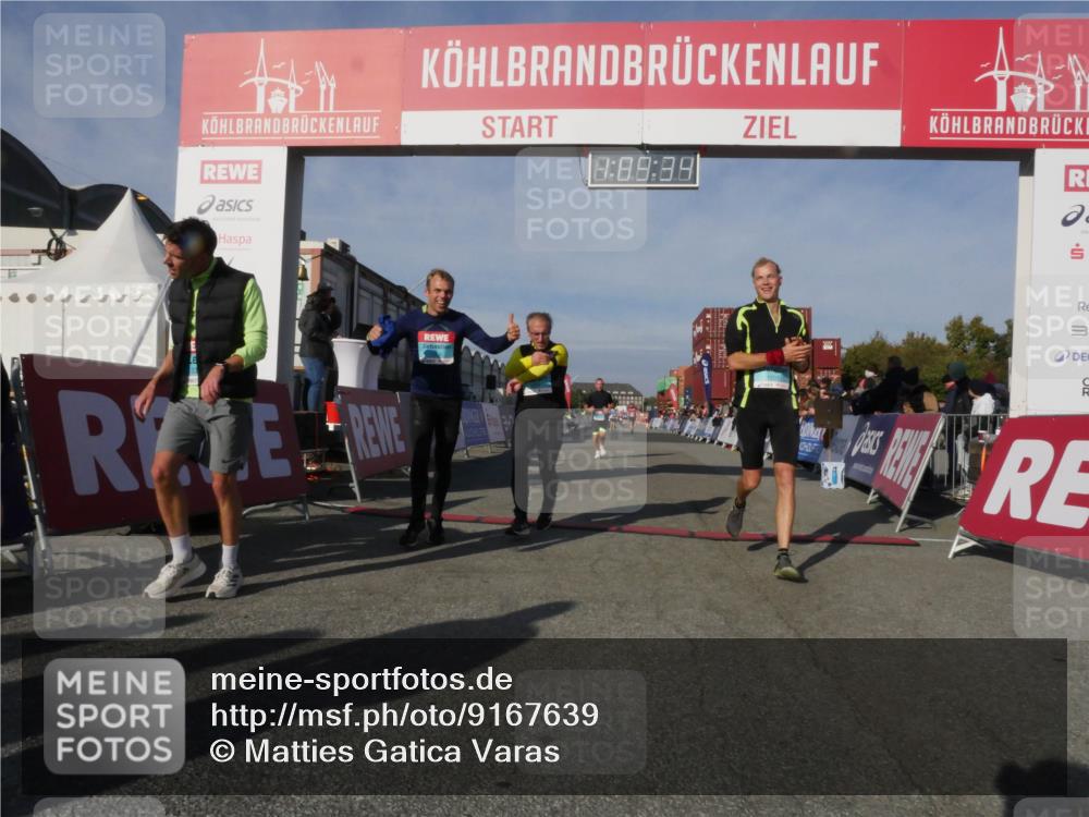 03.10.2025 - Köhlbrandbrückenlauf Matties Gatica Varas http://msf.ph/oto/9167639 03.10.2025 10:09:36 Ziel 1201, 1408, 1464, 1558, 2882, 2946, 3641 meine-sportfotos.de