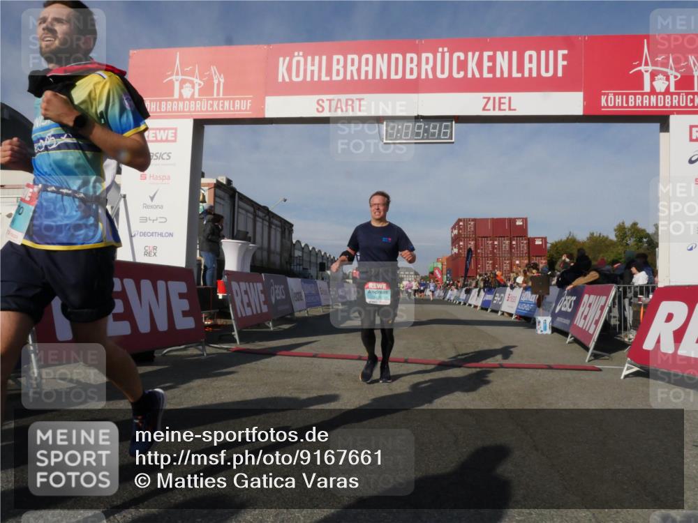 03.10.2025 - Köhlbrandbrückenlauf Matties Gatica Varas http://msf.ph/oto/9167661 03.10.2025 10:09:48 Ziel 1188, 1399, 1786, 1801, 1975, 2027, 3321, 3539, 3811 meine-sportfotos.de