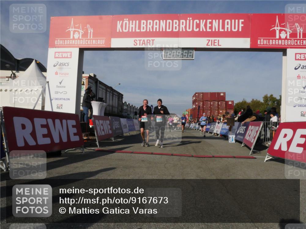 03.10.2025 - Köhlbrandbrückenlauf Matties Gatica Varas http://msf.ph/oto/9167673 03.10.2025 10:09:54 Ziel 1188, 1343, 1399, 1401, 1409, 1473, 1747, 1786, 1801, 1975, 2027, 2034, 3162, 3321, 3539, 3811 meine-sportfotos.de