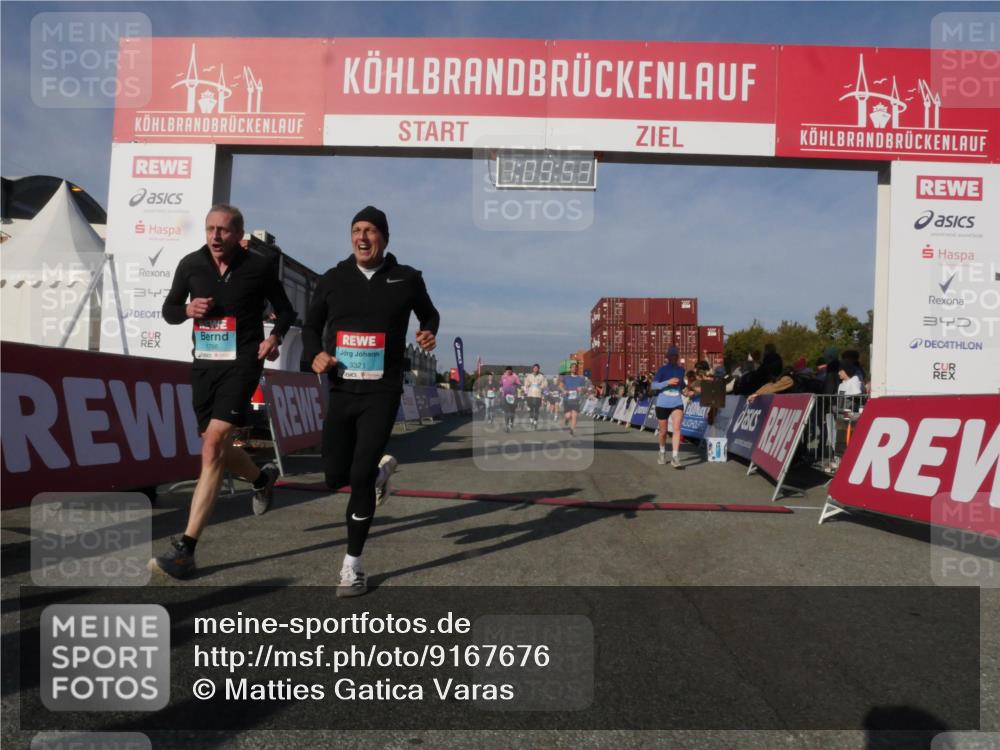 03.10.2025 - Köhlbrandbrückenlauf Matties Gatica Varas http://msf.ph/oto/9167676 03.10.2025 10:09:55 Ziel 1188, 1343, 1399, 1401, 1409, 1473, 1747, 1801, 1975, 2027, 2034, 2471, 3162, 3539, 3811 meine-sportfotos.de