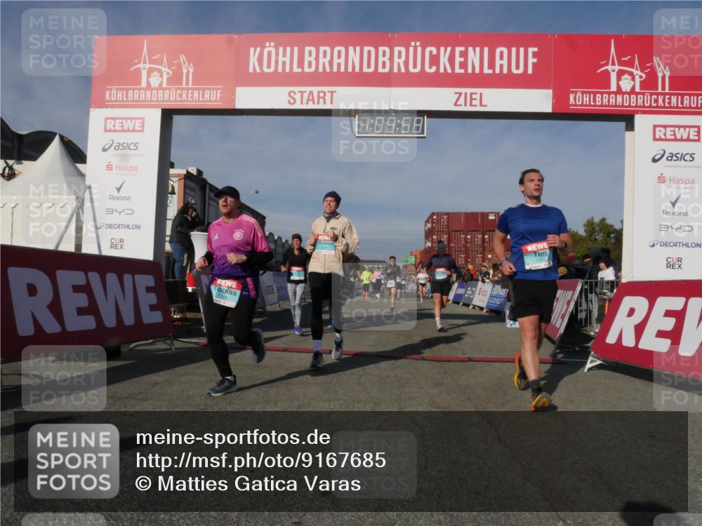 03.10.2025 - Köhlbrandbrückenlauf Matties Gatica Varas http://msf.ph/oto/9167685 03.10.2025 10:10:00 Ziel 1343, 1401, 1409, 1473, 1544, 1747, 1801, 1873, 1975, 2034, 2471, 3162, 3200, 3201, 3811 meine-sportfotos.de
