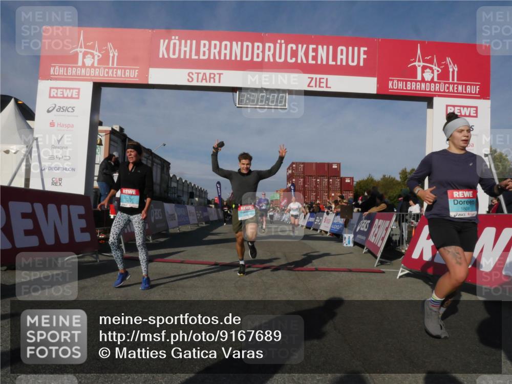 03.10.2025 - Köhlbrandbrückenlauf Matties Gatica Varas http://msf.ph/oto/9167689 03.10.2025 10:10:01 Ziel 1343, 1401, 1409, 1473, 1544, 1747, 1873, 2034, 2471, 3162, 3200, 3201, 3493 meine-sportfotos.de