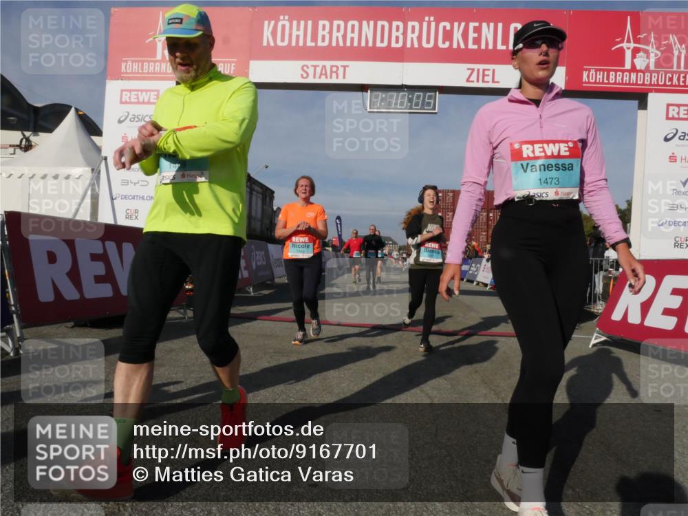 03.10.2025 - Köhlbrandbrückenlauf Matties Gatica Varas http://msf.ph/oto/9167701 03.10.2025 10:10:07 Ziel 1243, 1544, 1873, 2040, 2074, 2471, 3068, 3200, 3201, 3493 meine-sportfotos.de