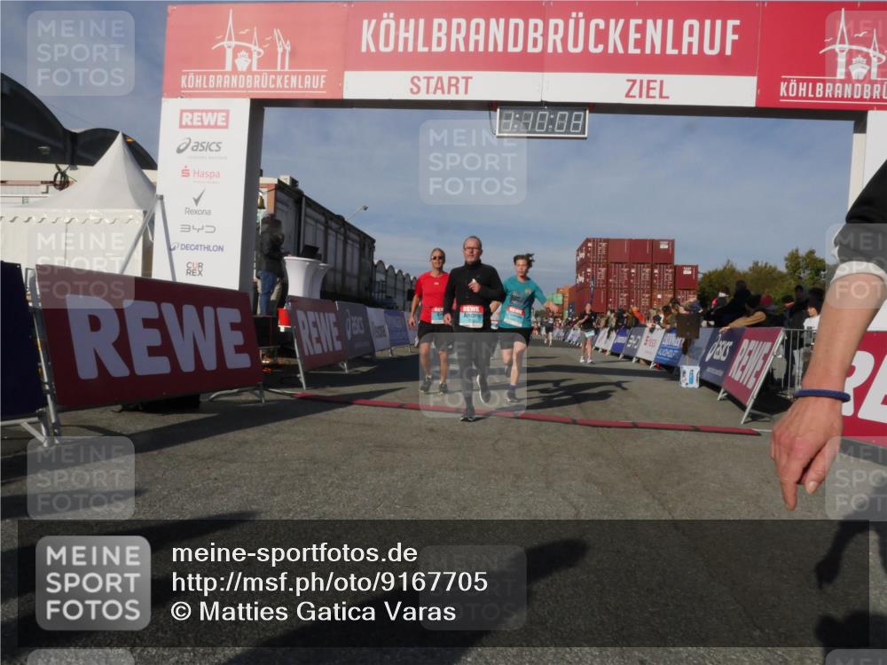 03.10.2025 - Köhlbrandbrückenlauf Matties Gatica Varas http://msf.ph/oto/9167705 03.10.2025 10:10:09 Ziel 1243, 1544, 1873, 2040, 2074, 3068, 3200, 3201, 3493 meine-sportfotos.de