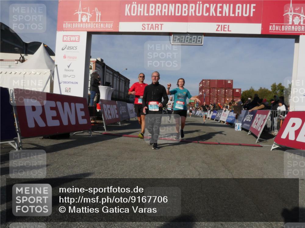03.10.2025 - Köhlbrandbrückenlauf Matties Gatica Varas http://msf.ph/oto/9167706 03.10.2025 10:10:10 Ziel 1243, 1544, 2040, 2074, 3068, 3201, 3493 meine-sportfotos.de