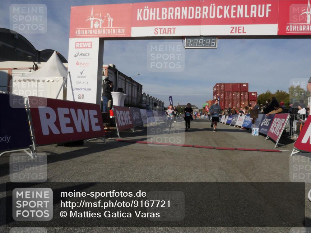 03.10.2025 - Köhlbrandbrückenlauf Matties Gatica Varas http://msf.ph/oto/9167721 03.10.2025 10:10:17 Ziel 1192, 1583, 1656, 1919, 2040, 2074, 2679, 3068, 3124, 3218 meine-sportfotos.de