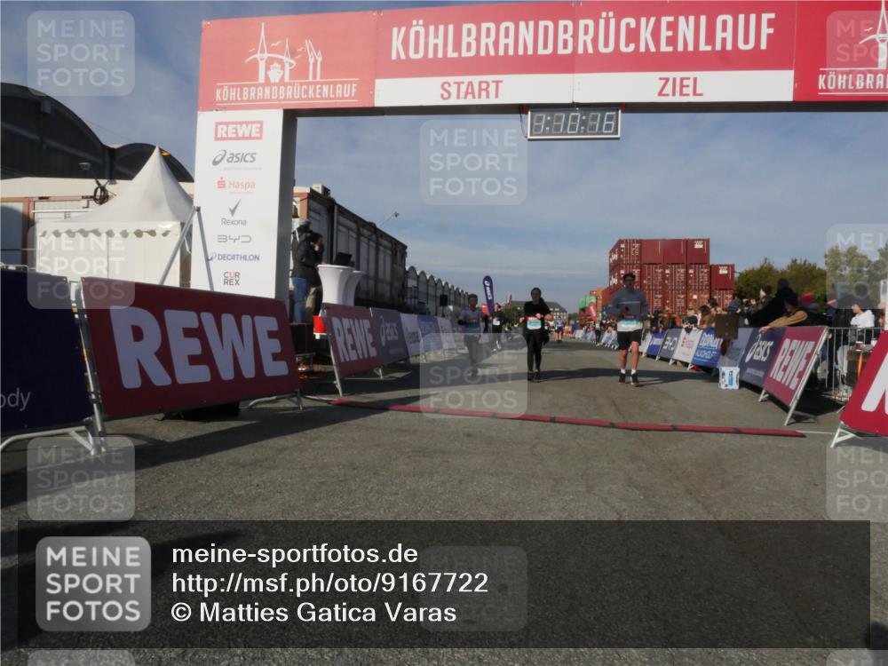 03.10.2025 - Köhlbrandbrückenlauf Matties Gatica Varas http://msf.ph/oto/9167722 03.10.2025 10:10:18 Ziel 1192, 1583, 1656, 1660, 1919, 2040, 2074, 2679, 3068, 3124, 3218 meine-sportfotos.de