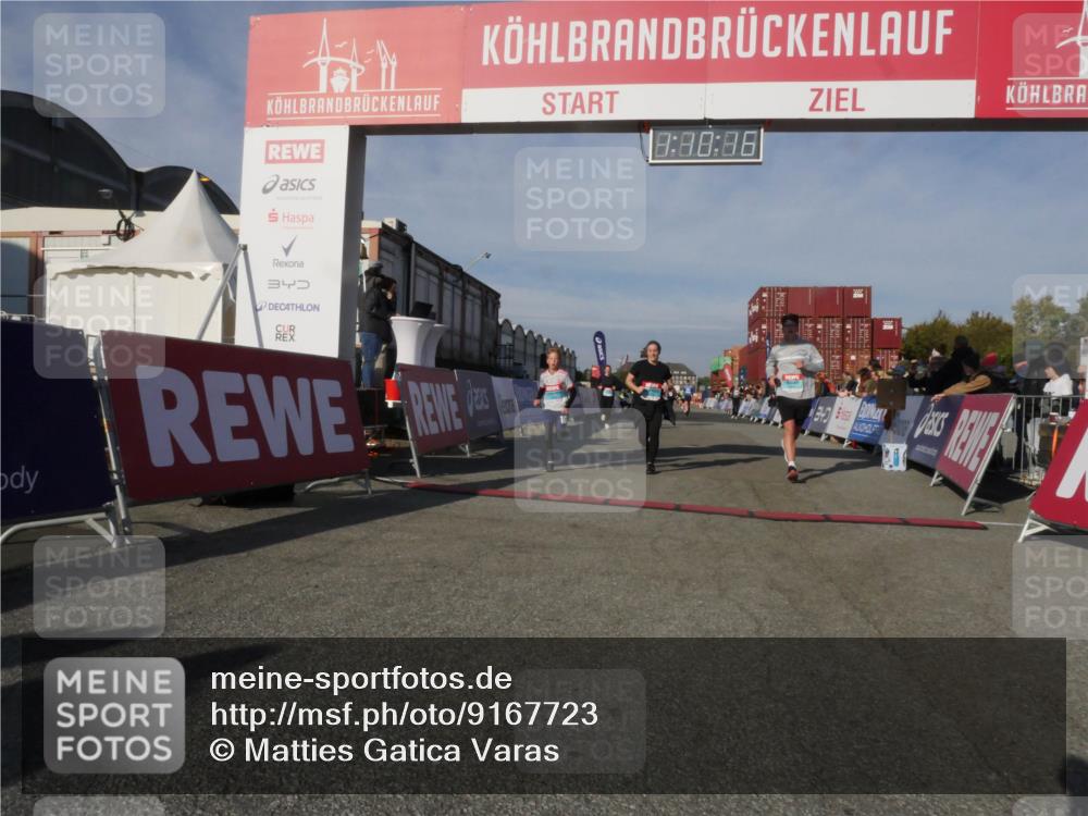 03.10.2025 - Köhlbrandbrückenlauf Matties Gatica Varas http://msf.ph/oto/9167723 03.10.2025 10:10:18 Ziel 1192, 1583, 1656, 1660, 1919, 2040, 2074, 2679, 3068, 3124, 3218 meine-sportfotos.de