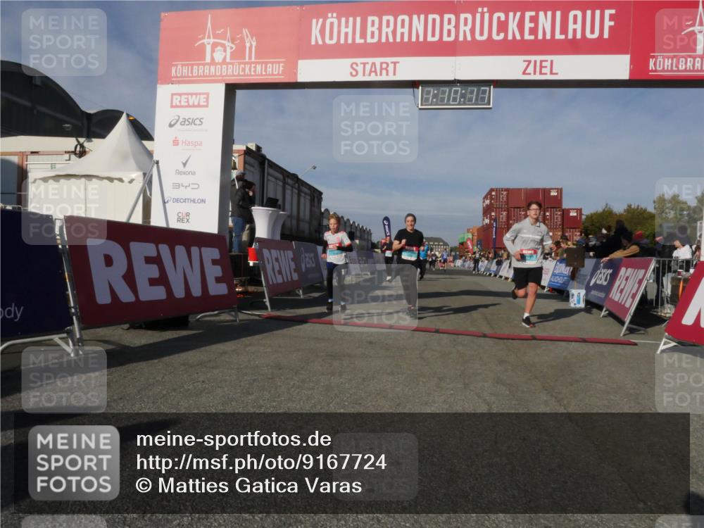 03.10.2025 - Köhlbrandbrückenlauf Matties Gatica Varas http://msf.ph/oto/9167724 03.10.2025 10:10:19 Ziel 1192, 1375, 1583, 1656, 1660, 1919, 2040, 2074, 2679, 2821, 3068, 3124, 3218 meine-sportfotos.de