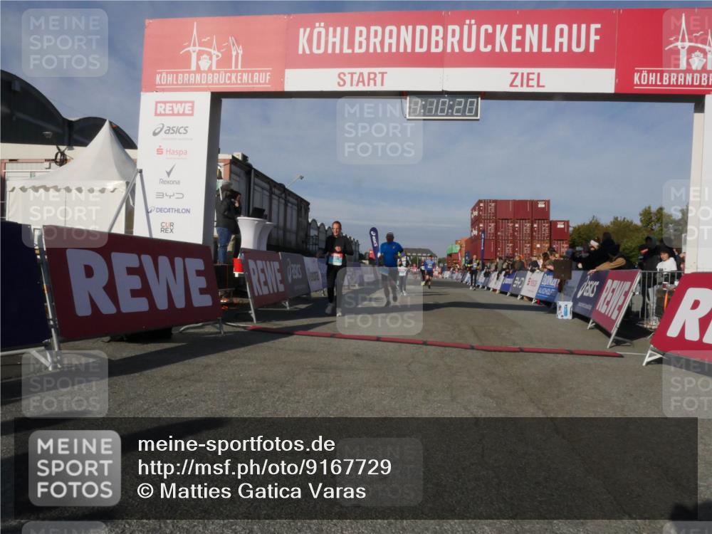 03.10.2025 - Köhlbrandbrückenlauf Matties Gatica Varas http://msf.ph/oto/9167729 03.10.2025 10:10:22 Ziel 1192, 1375, 1536, 1583, 1656, 1660, 1919, 2679, 2821, 2858, 3124, 3218 meine-sportfotos.de