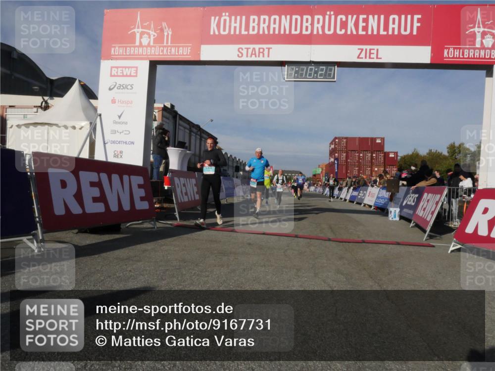 03.10.2025 - Köhlbrandbrückenlauf Matties Gatica Varas http://msf.ph/oto/9167731 03.10.2025 10:10:23 Ziel 1192, 1375, 1536, 1583, 1656, 1660, 1919, 2679, 2821, 2858, 3124, 3218 meine-sportfotos.de