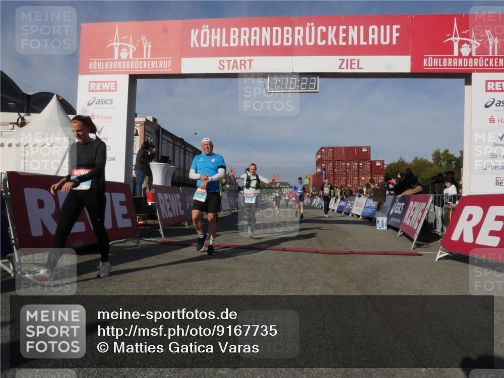 03.10.2025 - Köhlbrandbrückenlauf Matties Gatica Varas http://msf.ph/oto/9167735 03.10.2025 10:10:25 Ziel 1192, 1375, 1536, 1583, 1660, 1919, 2134, 2679, 2821, 2858, 3124 meine-sportfotos.de
