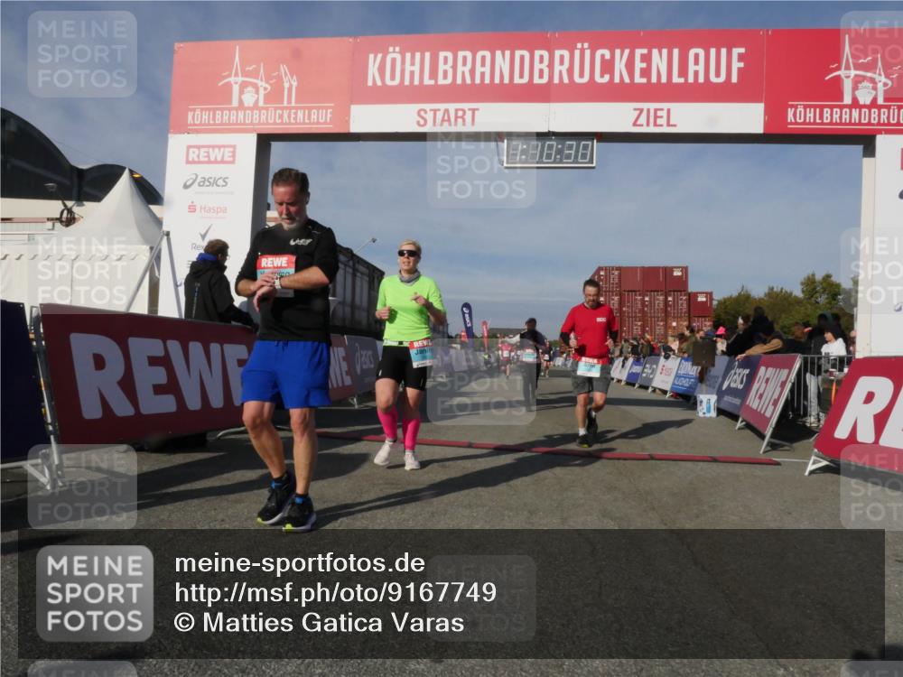 03.10.2025 - Köhlbrandbrückenlauf Matties Gatica Varas http://msf.ph/oto/9167749 03.10.2025 10:10:31 Ziel 1307, 1375, 1499, 1536, 1605, 1631, 1636, 2134, 2821, 2858, 3345 meine-sportfotos.de