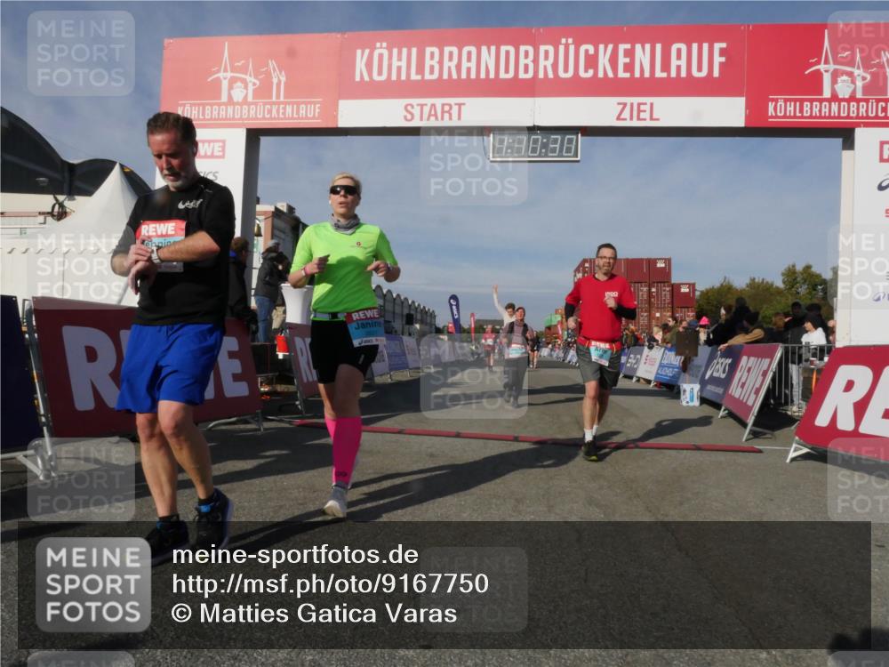 03.10.2025 - Köhlbrandbrückenlauf Matties Gatica Varas http://msf.ph/oto/9167750 03.10.2025 10:10:32 Ziel 1307, 1499, 1536, 1605, 1631, 1636, 2134, 2858, 2964, 3345 meine-sportfotos.de