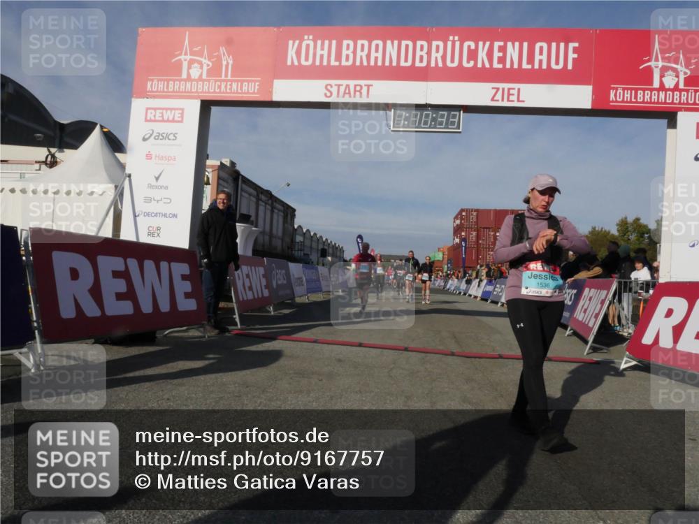 03.10.2025 - Köhlbrandbrückenlauf Matties Gatica Varas http://msf.ph/oto/9167757 03.10.2025 10:10:35 Ziel 1093, 1307, 1499, 1605, 1631, 1636, 2134, 2728, 2890, 2891, 2964, 3345 meine-sportfotos.de