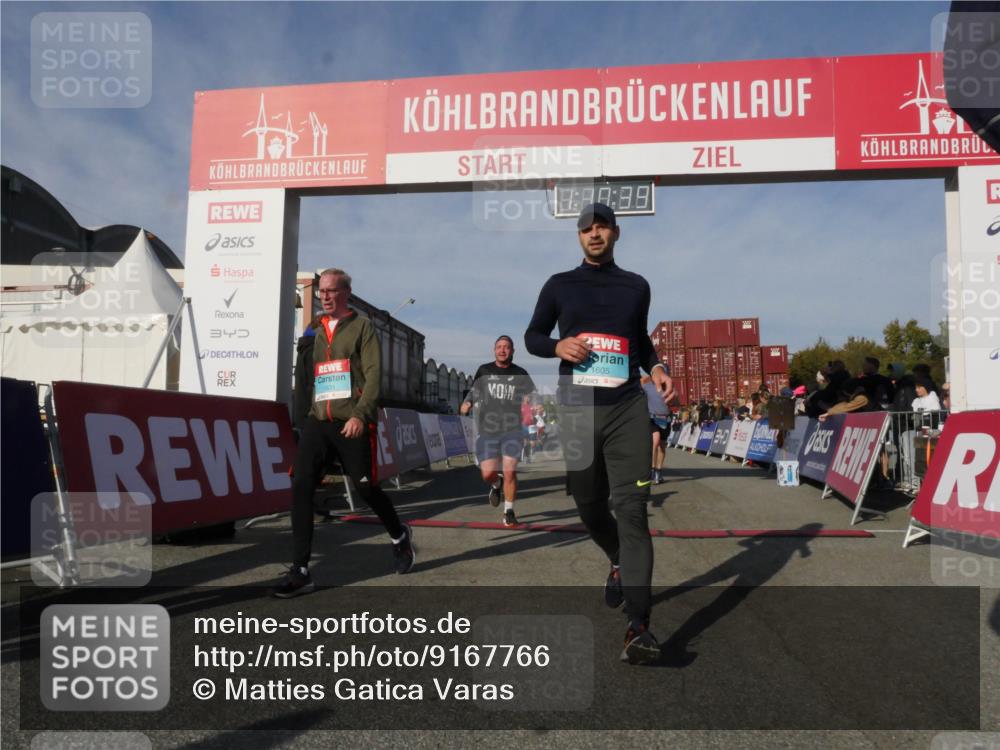 03.10.2025 - Köhlbrandbrückenlauf Matties Gatica Varas http://msf.ph/oto/9167766 03.10.2025 10:10:41 Ziel 1093, 1217, 1413, 1499, 2015, 2728, 2890, 2891, 2964, 3345 meine-sportfotos.de