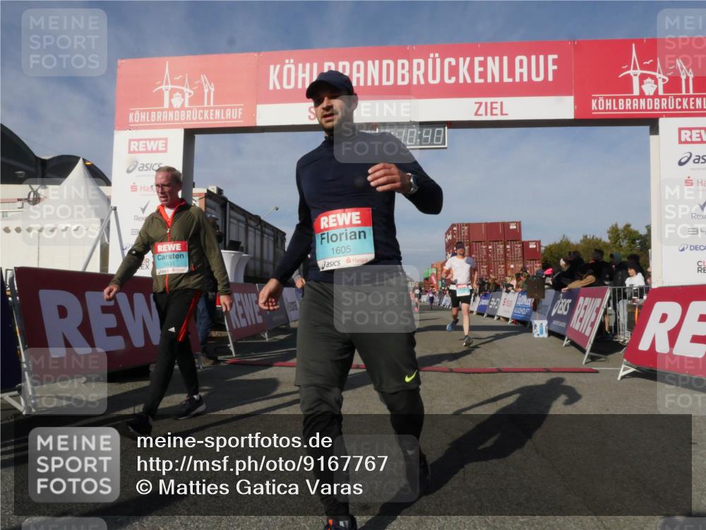 03.10.2025 - Köhlbrandbrückenlauf Matties Gatica Varas http://msf.ph/oto/9167767 03.10.2025 10:10:42 Ziel 1093, 1217, 1413, 2015, 2728, 2890, 2891, 2964, 3345 meine-sportfotos.de