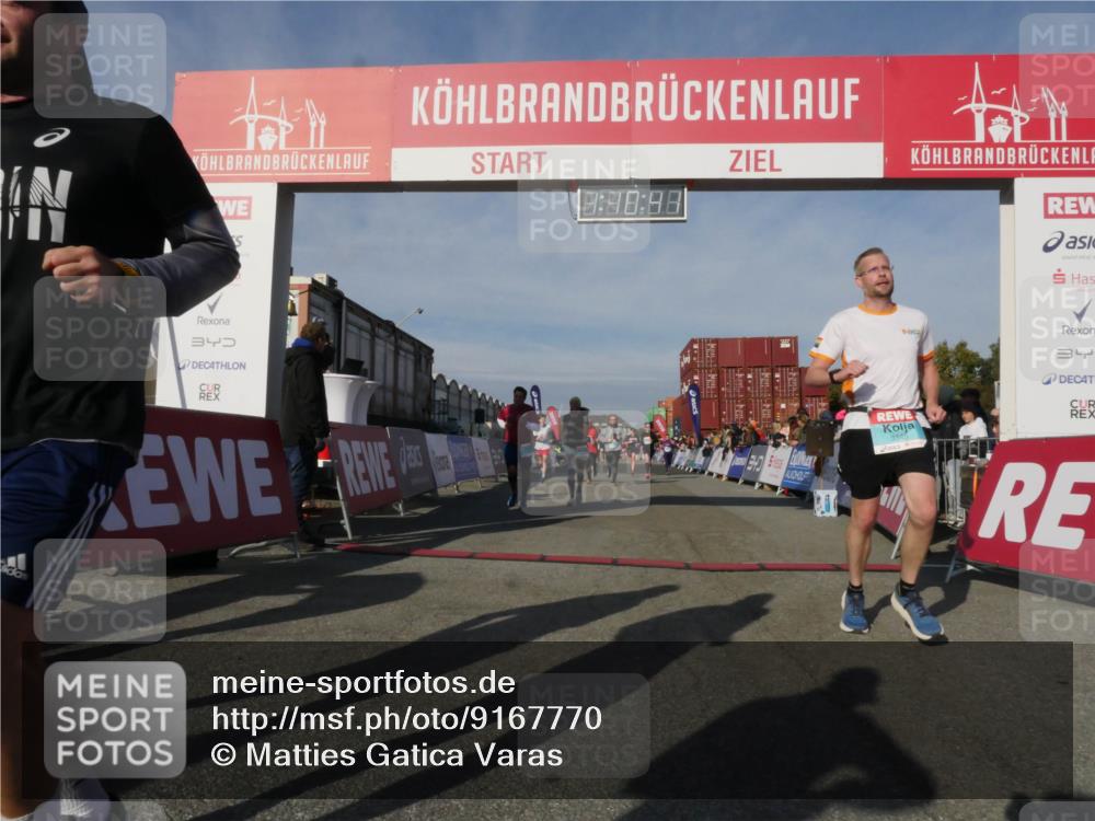 03.10.2025 - Köhlbrandbrückenlauf Matties Gatica Varas http://msf.ph/oto/9167770 03.10.2025 10:10:43 Ziel 1093, 1217, 1413, 2015, 2728, 2890, 2891, 2964 meine-sportfotos.de