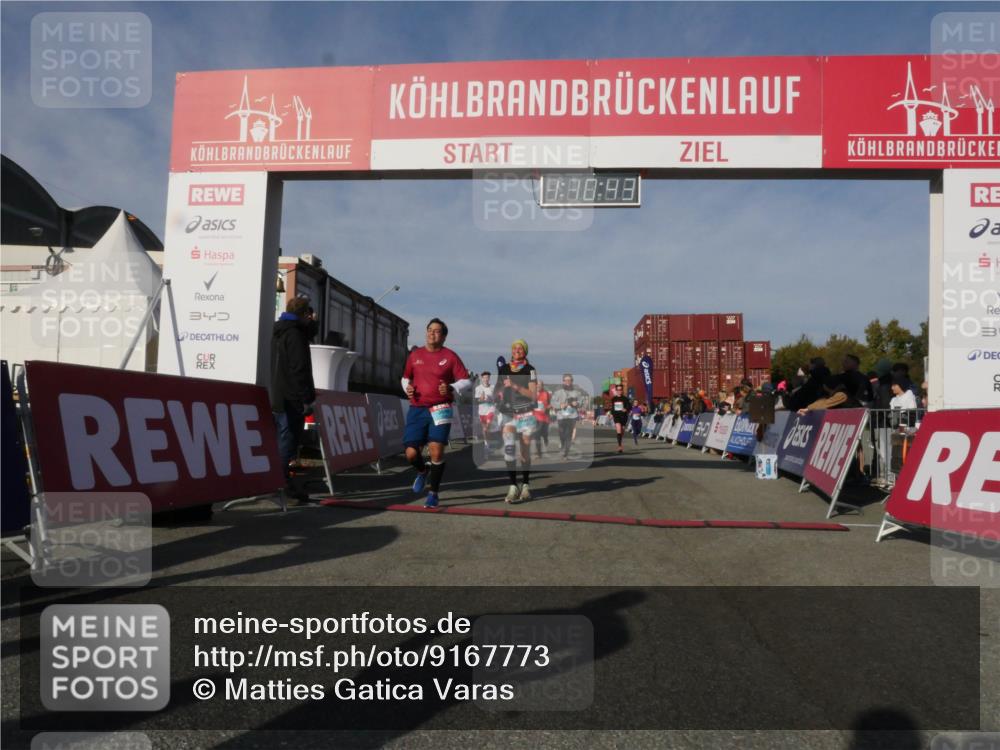 03.10.2025 - Köhlbrandbrückenlauf Matties Gatica Varas http://msf.ph/oto/9167773 03.10.2025 10:10:45 Ziel 1093, 1217, 1413, 2015, 2728, 2890, 2891, 3032 meine-sportfotos.de
