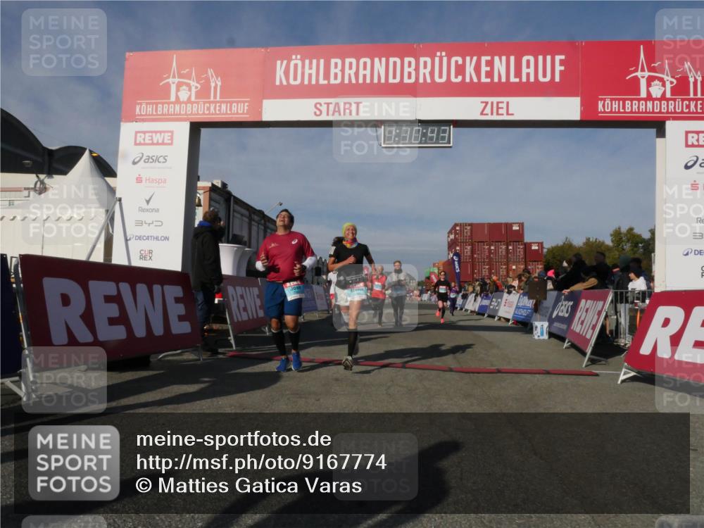 03.10.2025 - Köhlbrandbrückenlauf Matties Gatica Varas http://msf.ph/oto/9167774 03.10.2025 10:10:45 Ziel 1093, 1217, 1413, 2015, 2728, 2890, 2891, 3032 meine-sportfotos.de