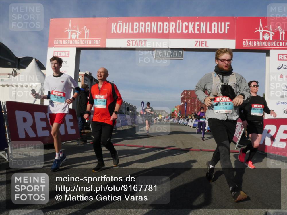 03.10.2025 - Köhlbrandbrückenlauf Matties Gatica Varas http://msf.ph/oto/9167781 03.10.2025 10:10:48 Ziel 1217, 1413, 1701, 2015, 2150, 3032 meine-sportfotos.de