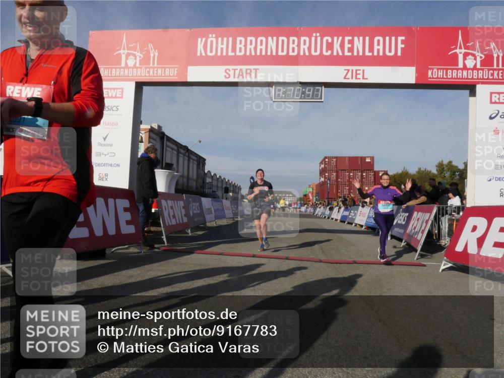 03.10.2025 - Köhlbrandbrückenlauf Matties Gatica Varas http://msf.ph/oto/9167783 03.10.2025 10:10:49 Ziel 1217, 1701, 2015, 2150, 3032 meine-sportfotos.de