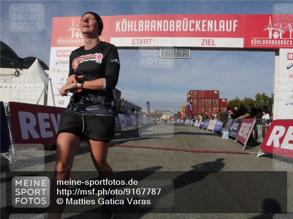 03.10.2025 - Köhlbrandbrückenlauf Matties Gatica Varas http://msf.ph/oto/9167787 03.10.2025 10:10:51 Ziel 1450, 1701, 1705, 2150, 2729, 3032, 3818 meine-sportfotos.de