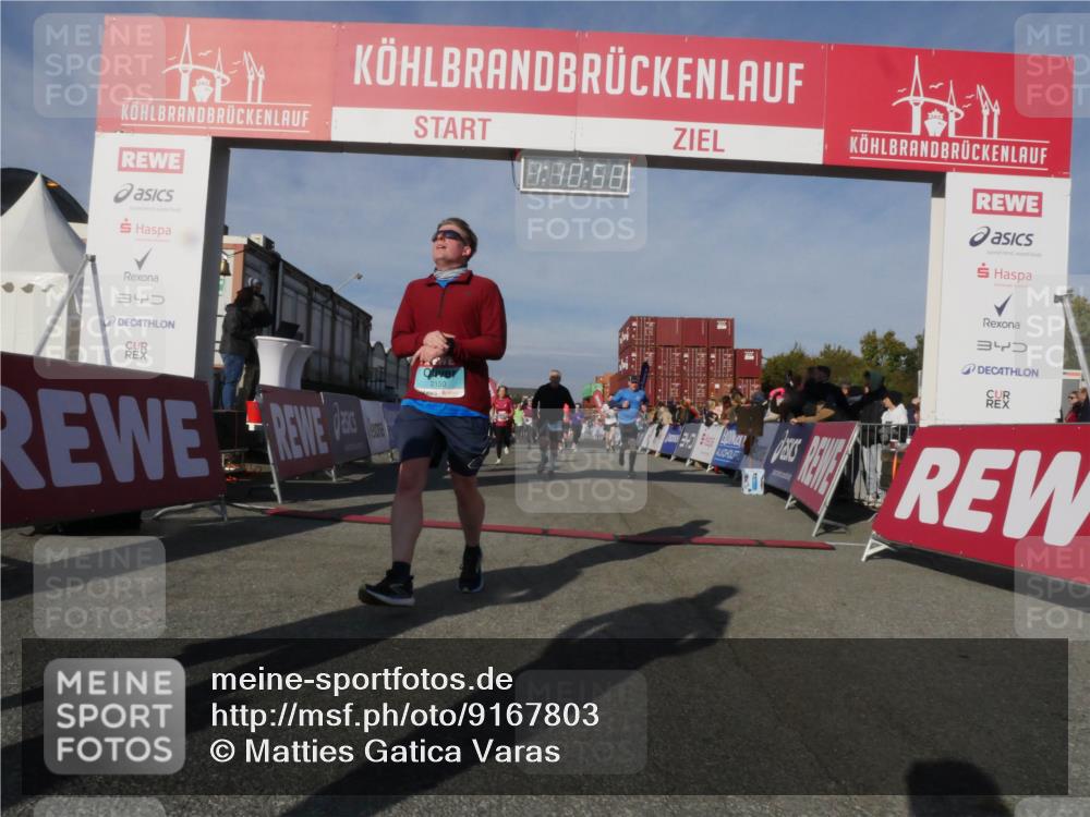 03.10.2025 - Köhlbrandbrückenlauf Matties Gatica Varas http://msf.ph/oto/9167803 03.10.2025 10:11:00 Ziel 1151, 1183, 1229, 1450, 1568, 1705, 1802, 1945, 1973, 2381, 2711, 2729, 3352, 3410, 3717, 3808, 3818 meine-sportfotos.de