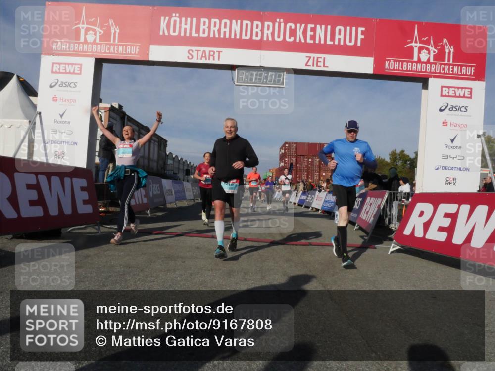 03.10.2025 - Köhlbrandbrückenlauf Matties Gatica Varas http://msf.ph/oto/9167808 03.10.2025 10:11:03 Ziel 1149, 1151, 1183, 1229, 1286, 1568, 1705, 1802, 1945, 1973, 2381, 2711, 3352, 3410, 3717, 3808 meine-sportfotos.de