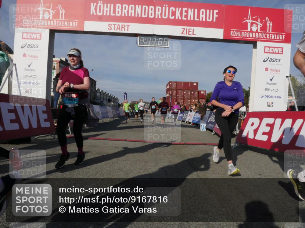 03.10.2025 - Köhlbrandbrückenlauf Matties Gatica Varas http://msf.ph/oto/9167816 03.10.2025 10:11:06 Ziel 1149, 1183, 1229, 1286, 1802, 1945, 2381, 2711, 3334, 3352, 3410, 3653, 3808 meine-sportfotos.de