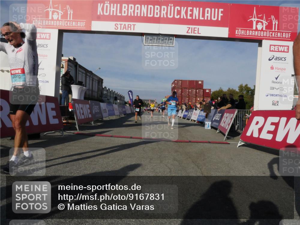 03.10.2025 - Köhlbrandbrückenlauf Matties Gatica Varas http://msf.ph/oto/9167831 03.10.2025 10:11:14 Ziel 1149, 1286, 1844, 2214, 3011, 3334, 3653 meine-sportfotos.de