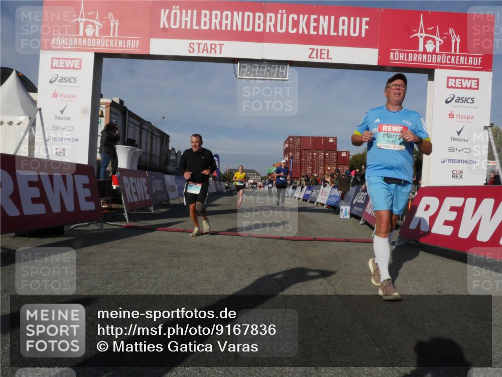 03.10.2025 - Köhlbrandbrückenlauf Matties Gatica Varas http://msf.ph/oto/9167836 03.10.2025 10:11:16 Ziel 1844, 2214, 3011, 3334, 3653 meine-sportfotos.de