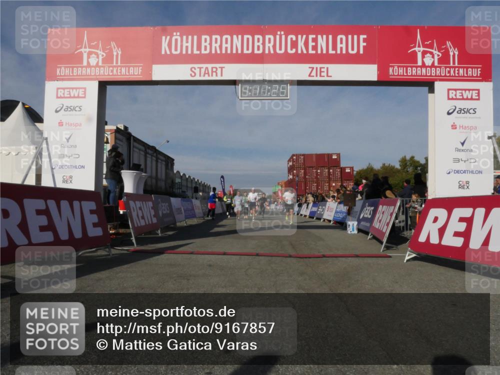 03.10.2025 - Köhlbrandbrückenlauf Matties Gatica Varas http://msf.ph/oto/9167857 03.10.2025 10:11:27 Ziel 1341, 1871, 2215, 2939, 2941, 3119, 3120, 3121, 3167, 3202, 3238, 3445, 3542 meine-sportfotos.de