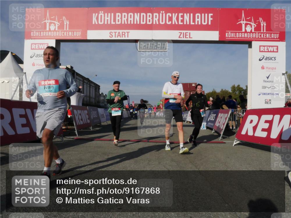 03.10.2025 - Köhlbrandbrückenlauf Matties Gatica Varas http://msf.ph/oto/9167868 03.10.2025 10:11:32 Ziel 1871, 2215, 2881, 2939, 2941, 3119, 3120, 3121, 3202, 3238, 3445, 3528 meine-sportfotos.de