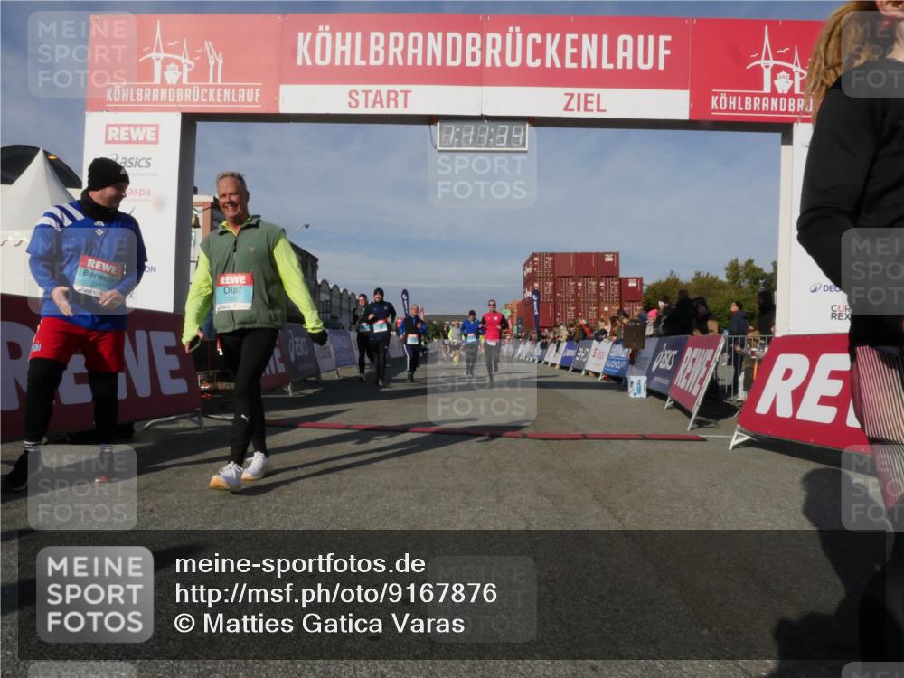 03.10.2025 - Köhlbrandbrückenlauf Matties Gatica Varas http://msf.ph/oto/9167876 03.10.2025 10:11:36 Ziel 1679, 1871, 1921, 2215, 2256, 2881, 2941, 3119, 3202, 3524, 3528 meine-sportfotos.de