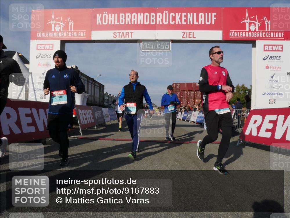 03.10.2025 - Köhlbrandbrückenlauf Matties Gatica Varas http://msf.ph/oto/9167883 03.10.2025 10:11:40 Ziel 1435, 1679, 1768, 1921, 2256, 2881, 3406, 3524, 3528 meine-sportfotos.de