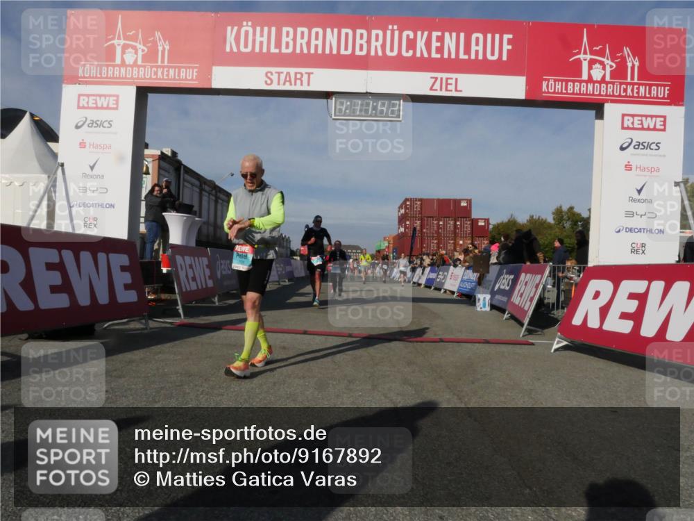 03.10.2025 - Köhlbrandbrückenlauf Matties Gatica Varas http://msf.ph/oto/9167892 03.10.2025 10:11:44 Ziel 1108, 1206, 1418, 1435, 1522, 1679, 1768, 1921, 2061, 2256, 2387, 2786, 3208, 3406, 3524 meine-sportfotos.de