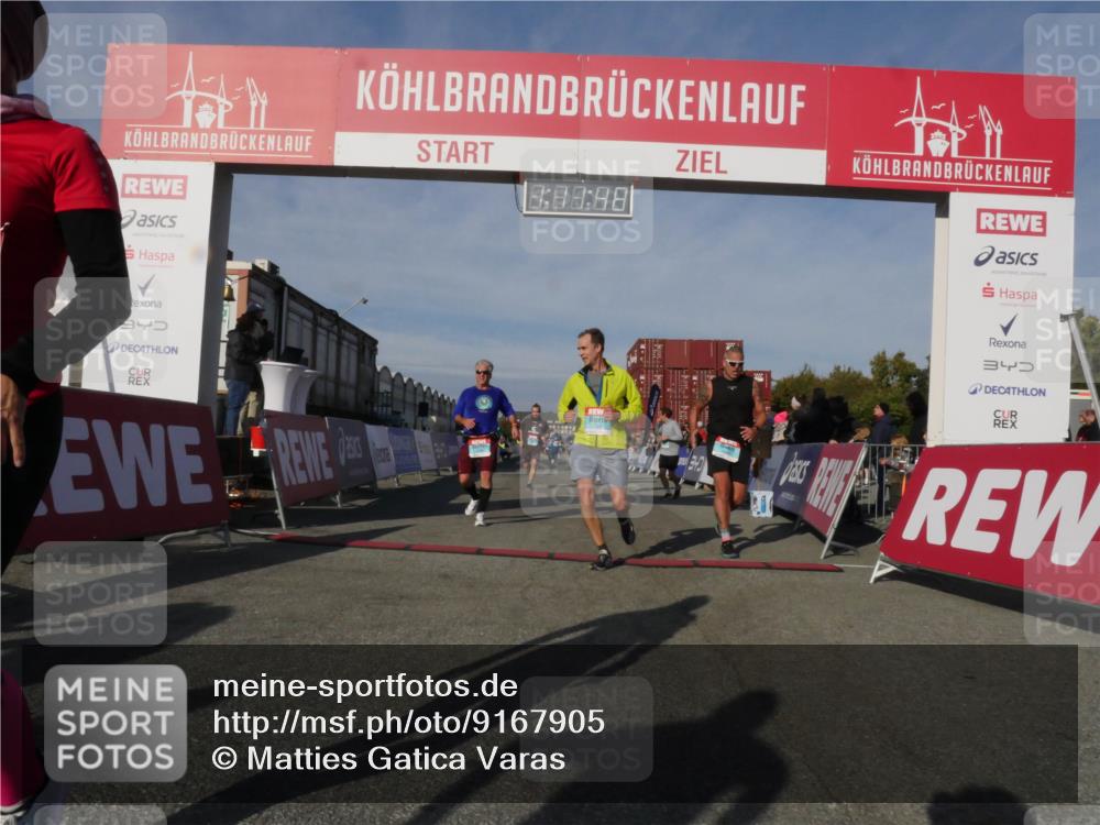 03.10.2025 - Köhlbrandbrückenlauf Matties Gatica Varas http://msf.ph/oto/9167905 03.10.2025 10:11:50 Ziel 1108, 1206, 1233, 1350, 1418, 1435, 1522, 1675, 1768, 2061, 2387, 2786, 3208, 3394, 3406 meine-sportfotos.de