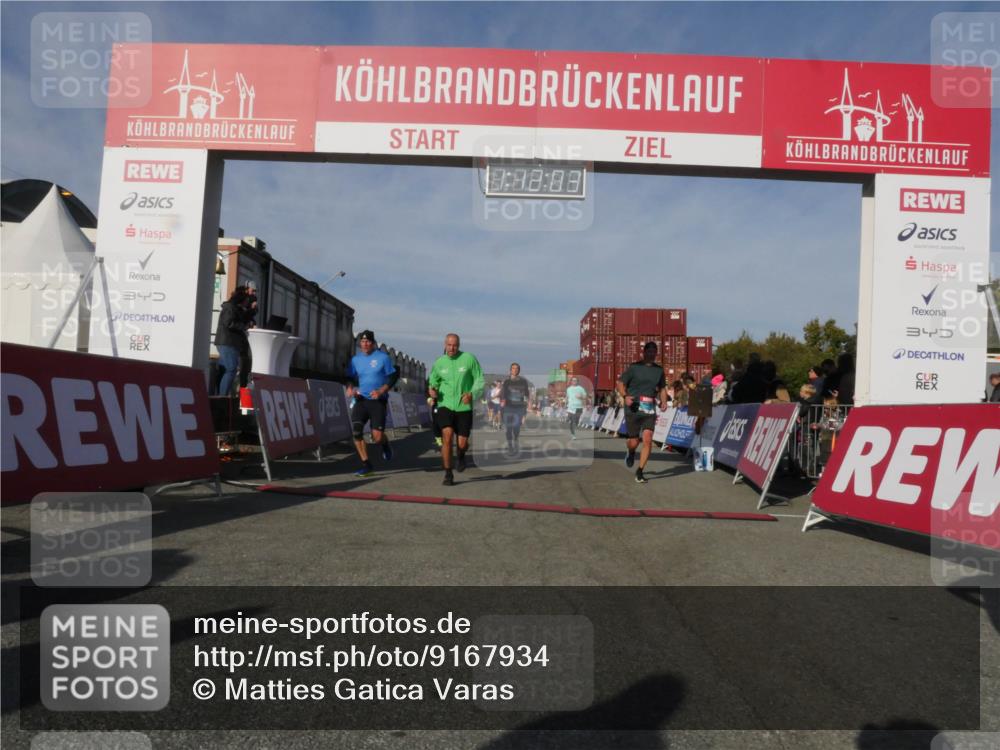 03.10.2025 - Köhlbrandbrückenlauf Matties Gatica Varas http://msf.ph/oto/9167934 03.10.2025 10:12:05 Ziel 1417, 1458, 1465, 1501, 1512, 1534, 1915, 1952, 2077, 2730, 2921, 3711, 3838 meine-sportfotos.de