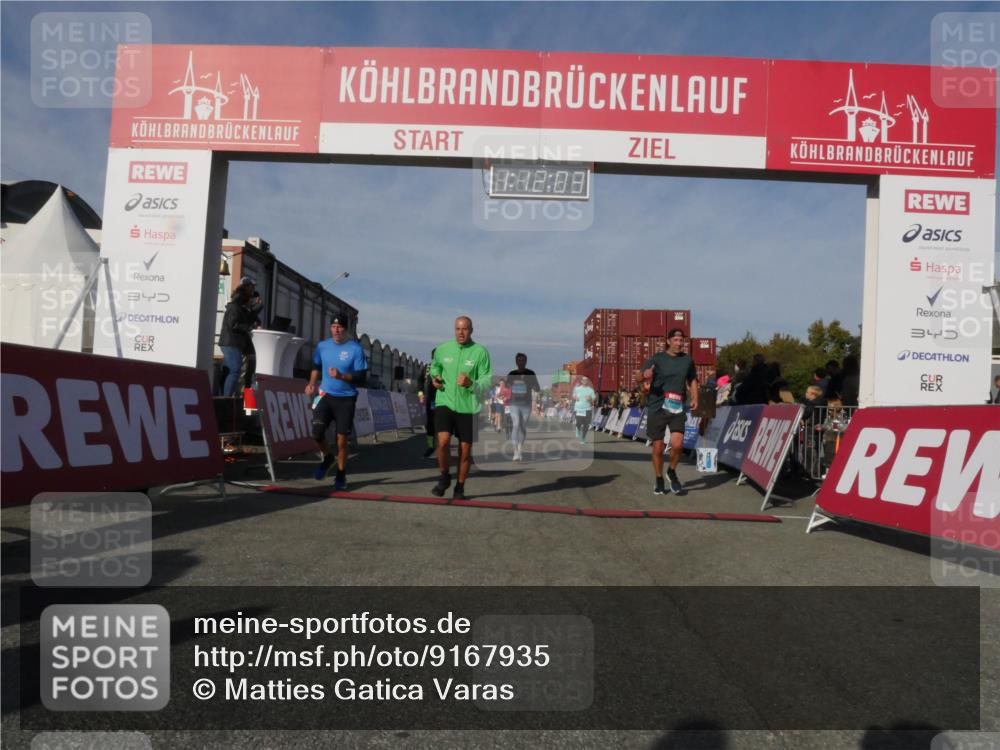 03.10.2025 - Köhlbrandbrückenlauf Matties Gatica Varas http://msf.ph/oto/9167935 03.10.2025 10:12:05 Ziel 1417, 1458, 1465, 1501, 1512, 1534, 1915, 1952, 2077, 2730, 2921, 3711, 3838 meine-sportfotos.de