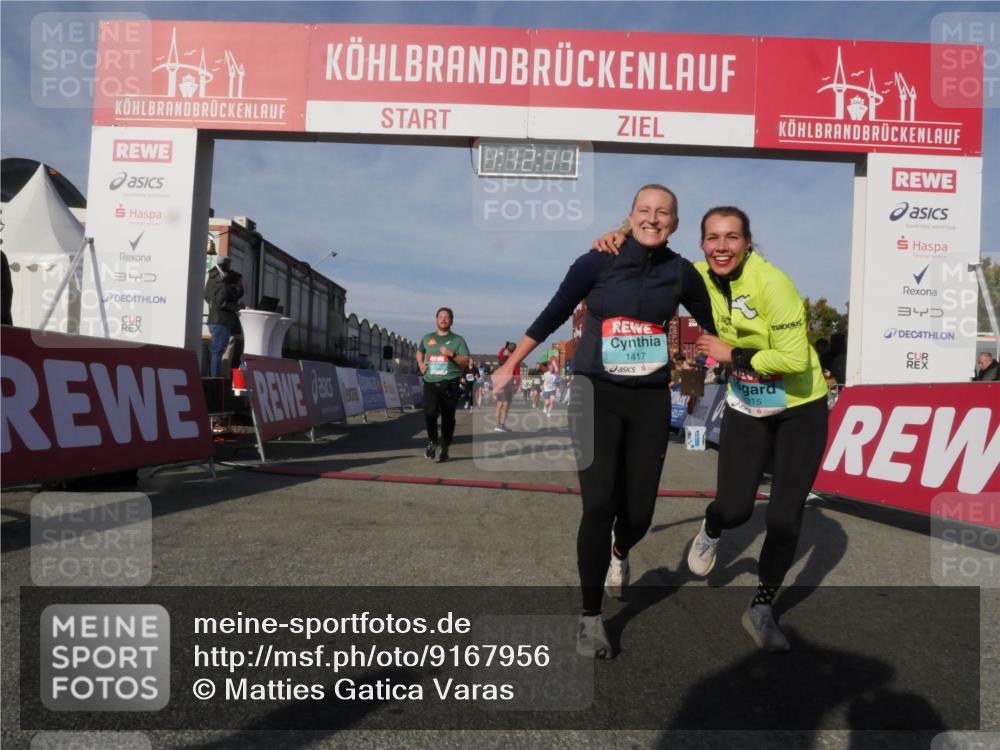 03.10.2025 - Köhlbrandbrückenlauf Matties Gatica Varas http://msf.ph/oto/9167956 03.10.2025 10:12:16 Ziel 1038, 1520, 1534, 1640, 1771, 1829, 2790, 2841, 2883, 3435, 3457, 3768 meine-sportfotos.de