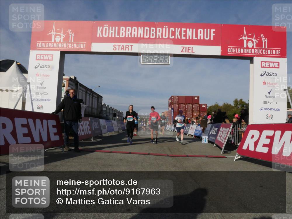 03.10.2025 - Köhlbrandbrückenlauf Matties Gatica Varas http://msf.ph/oto/9167963 03.10.2025 10:12:19 Ziel 1038, 1520, 1640, 1771, 1829, 2790, 2841, 2883, 3435, 3457, 3767, 3768 meine-sportfotos.de