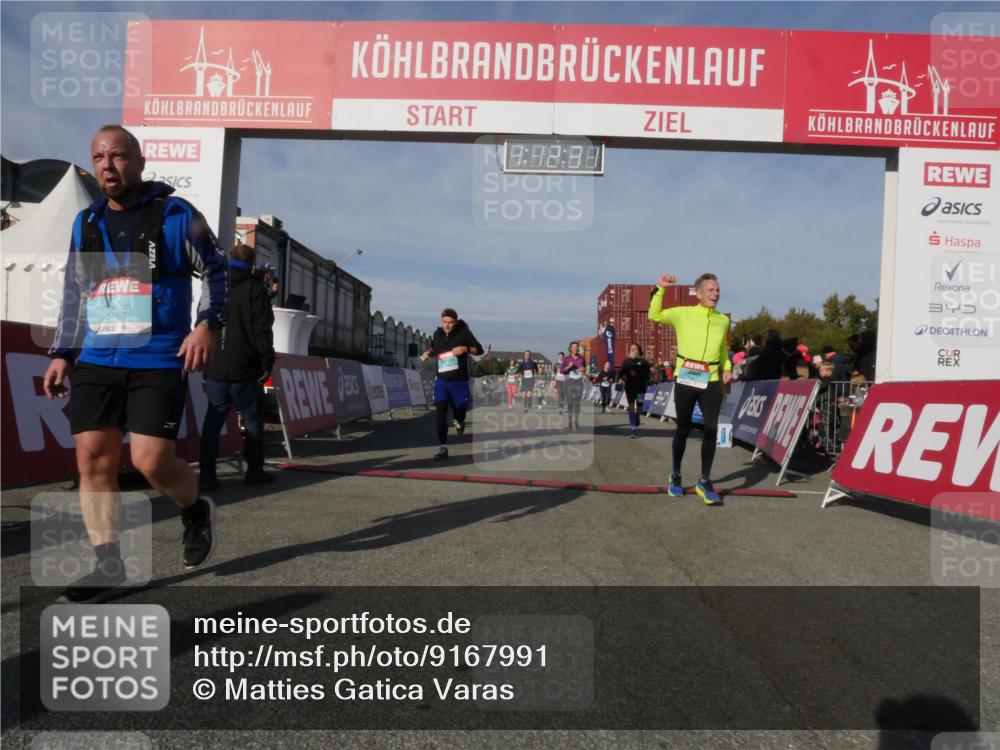 03.10.2025 - Köhlbrandbrückenlauf Matties Gatica Varas http://msf.ph/oto/9167991 03.10.2025 10:12:33 Ziel 1438, 1439, 1444, 1654, 1681, 1806, 2950, 3065, 3210, 3707, 3709 meine-sportfotos.de