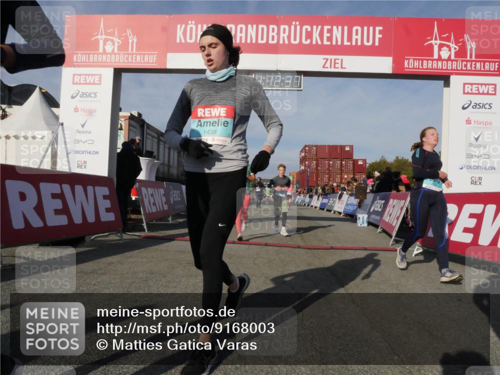 03.10.2025 - Köhlbrandbrückenlauf Matties Gatica Varas http://msf.ph/oto/9168003 03.10.2025 10:12:38 Ziel 1362, 1487, 1662, 1806, 2950, 3210, 3315, 3707, 3709, 3781 meine-sportfotos.de