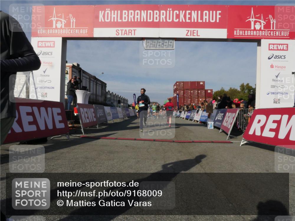 03.10.2025 - Köhlbrandbrückenlauf Matties Gatica Varas http://msf.ph/oto/9168009 03.10.2025 10:12:41 Ziel 1259, 1362, 1487, 1662, 1806, 1865, 2098, 2950, 3210, 3315, 3643, 3781 meine-sportfotos.de